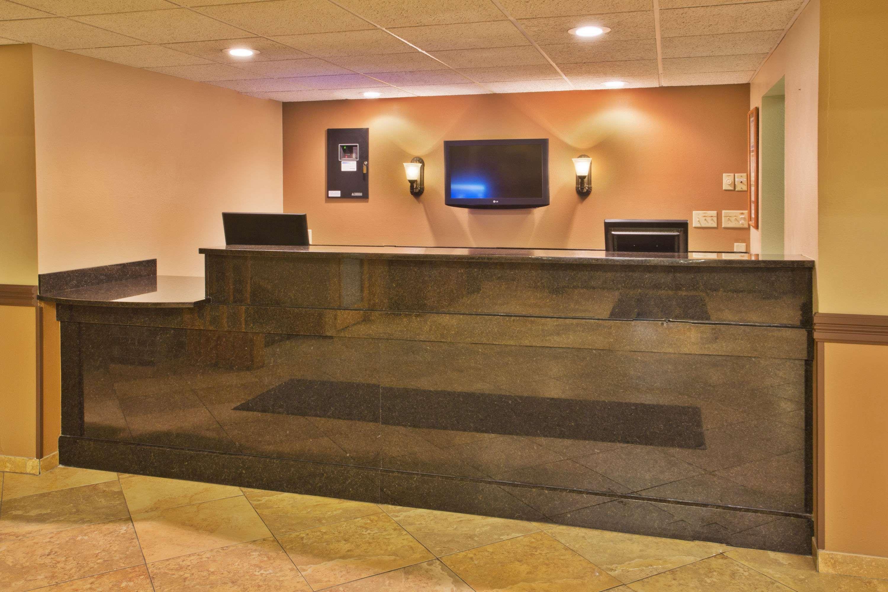 Americinn By Wyndham Aberdeen Event Center Esterno foto