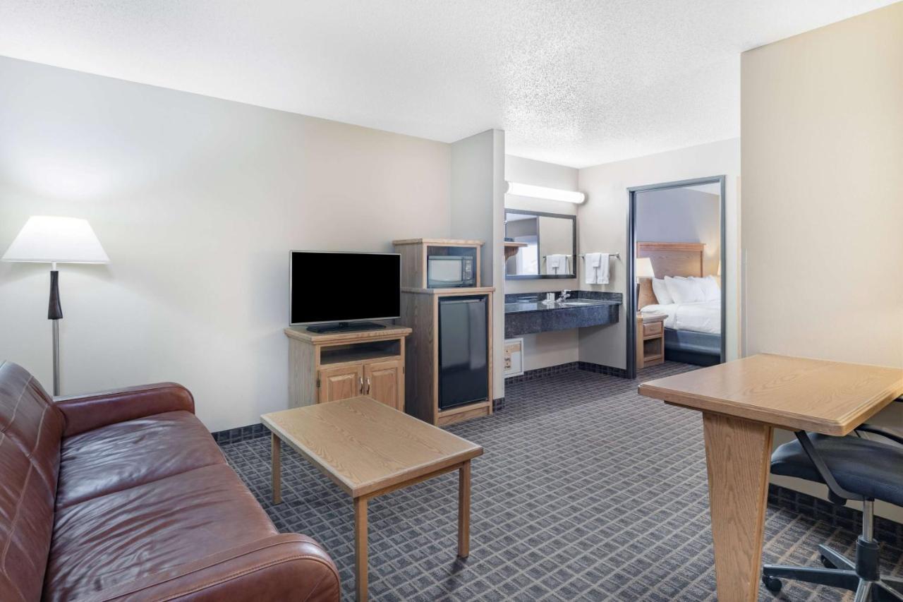 Americinn By Wyndham Aberdeen Event Center Esterno foto