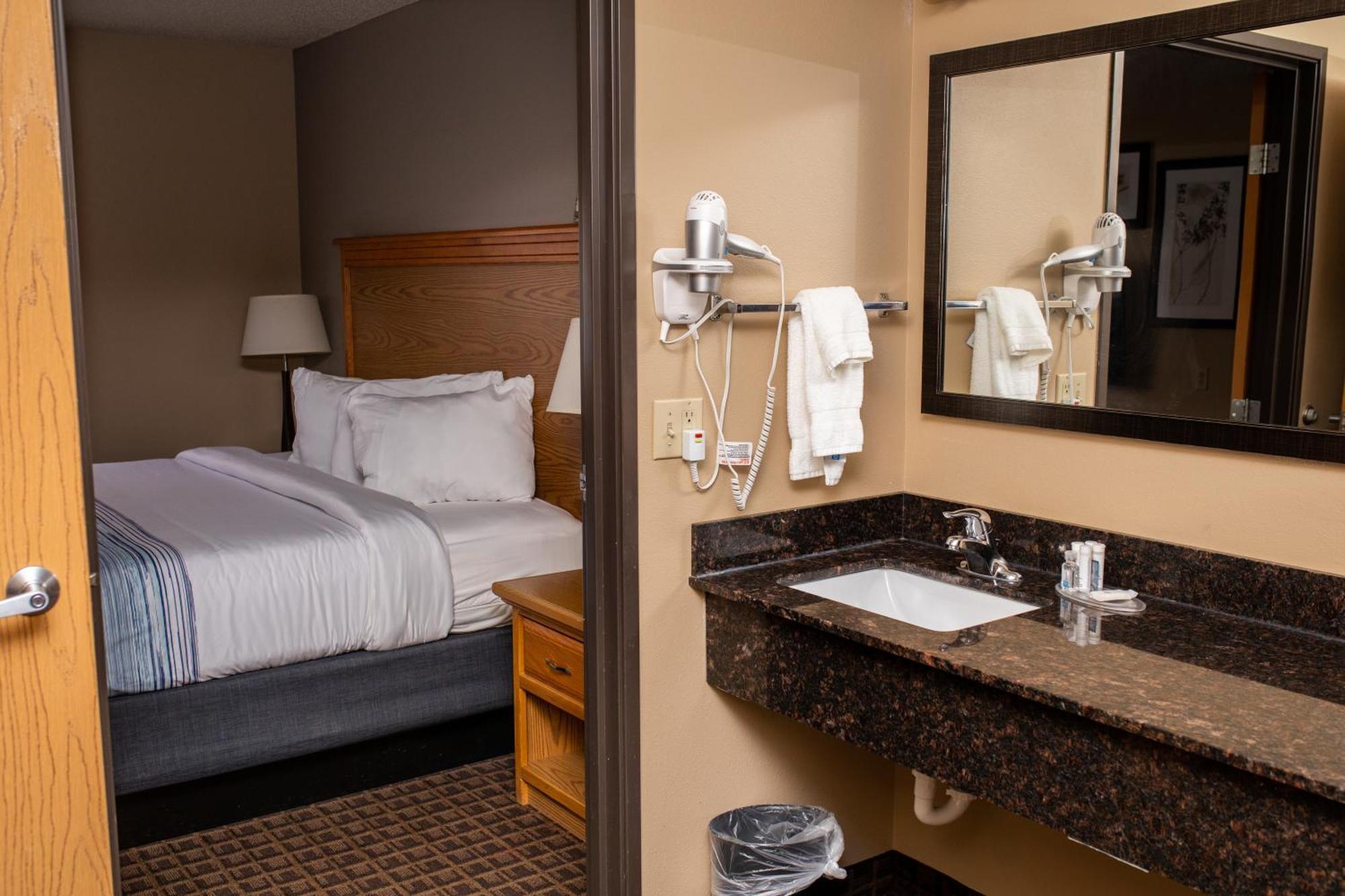 Americinn By Wyndham Aberdeen Event Center Esterno foto